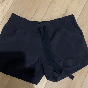 Lululemon cuff tie shorts